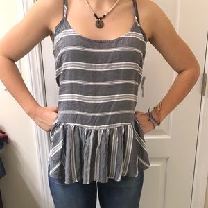 Flowy thin strapped tank top